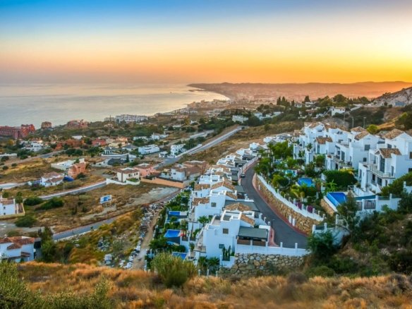 Housing Market on the Rise Sales and Mortgages Surge in August