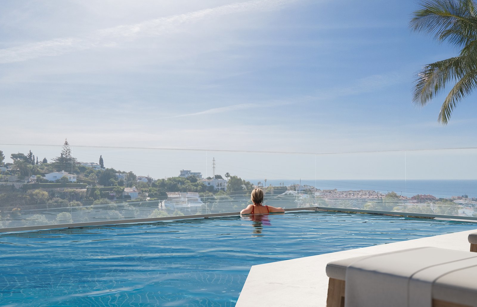 Sea-view apartment terrace in Fuengirola new development