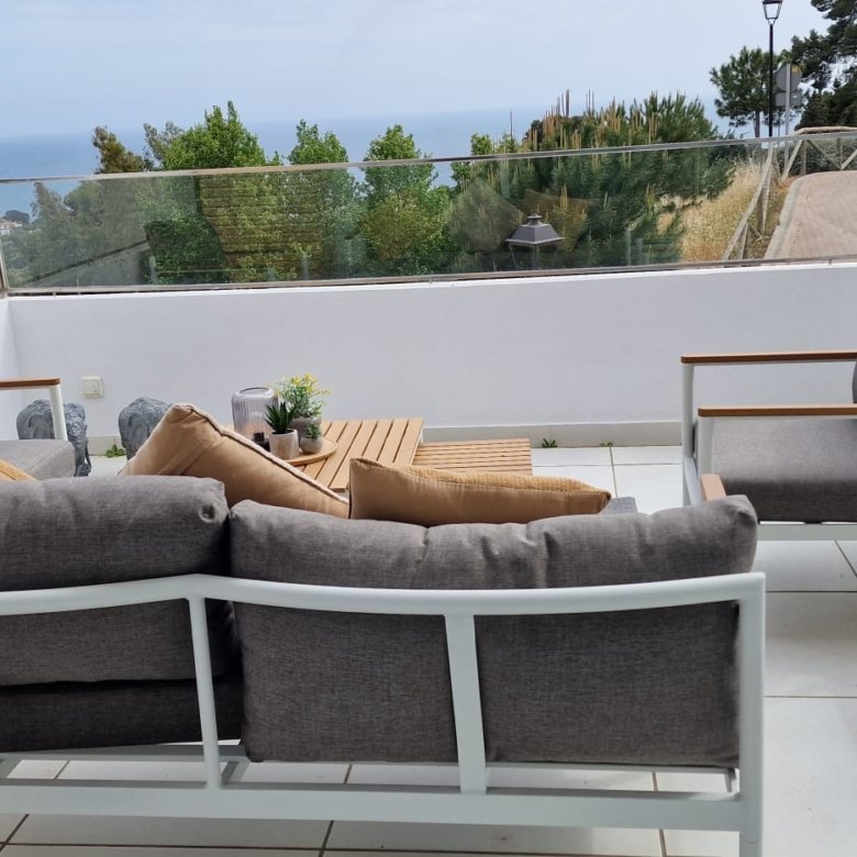 Luxury villa with panoramic sea views in Big Blue Benalmádena