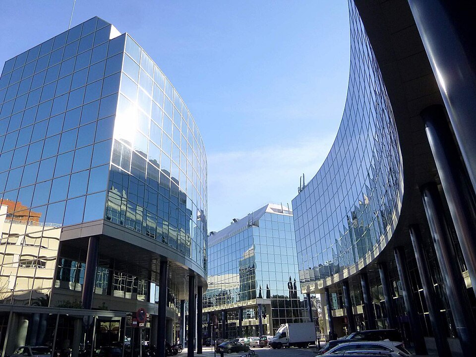 مرکز تجاری اسپینولا Centro Empresarial Spínola