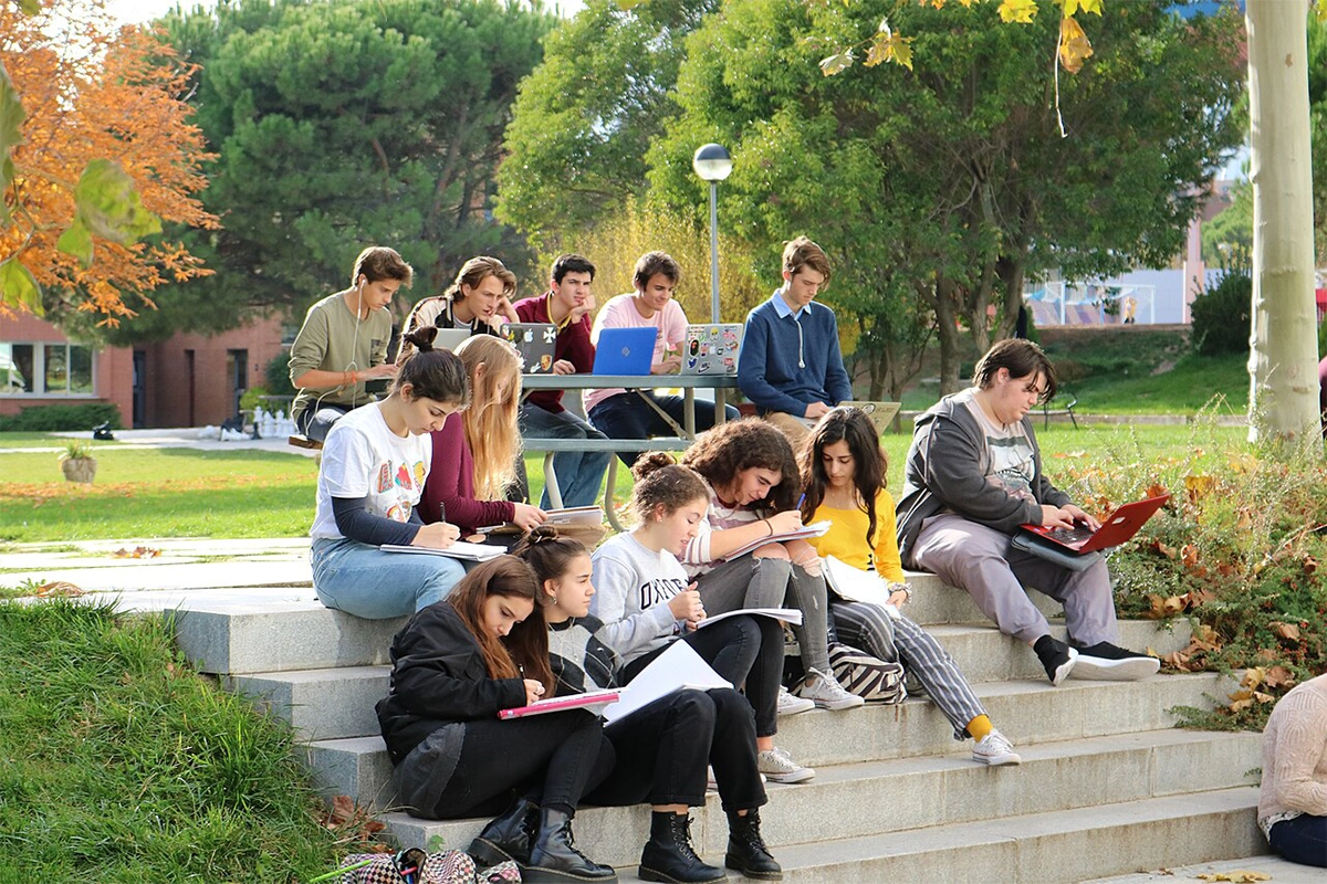 American School of Madrid Students on Campus